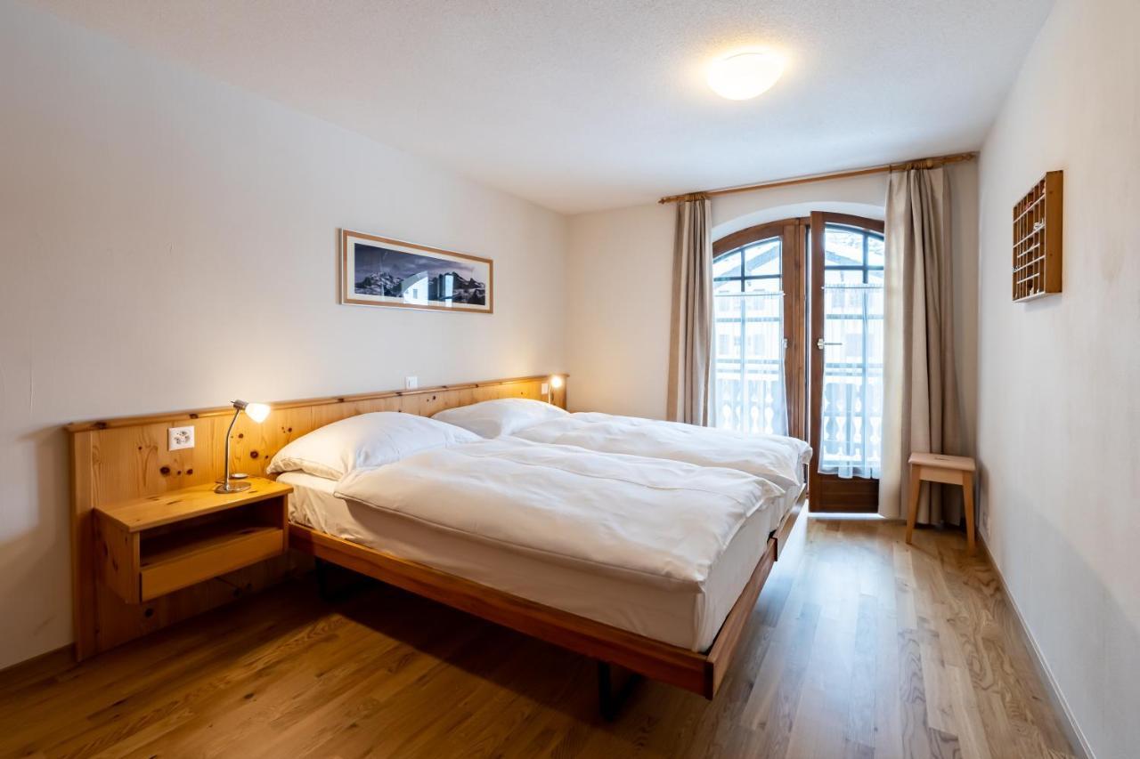 Ferienwohnung Haus Zer Weidu Zermatt Exterior foto