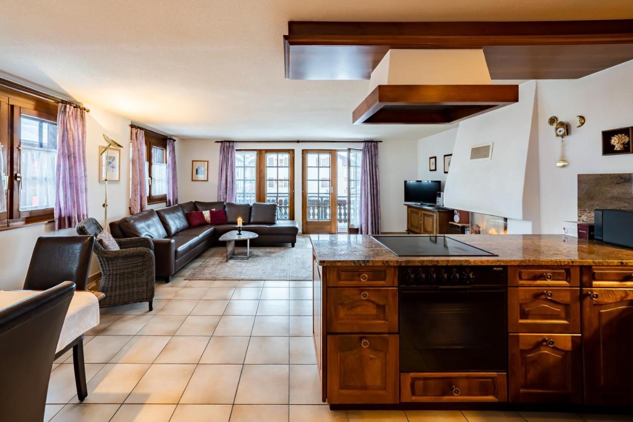 Ferienwohnung Haus Zer Weidu Zermatt Exterior foto