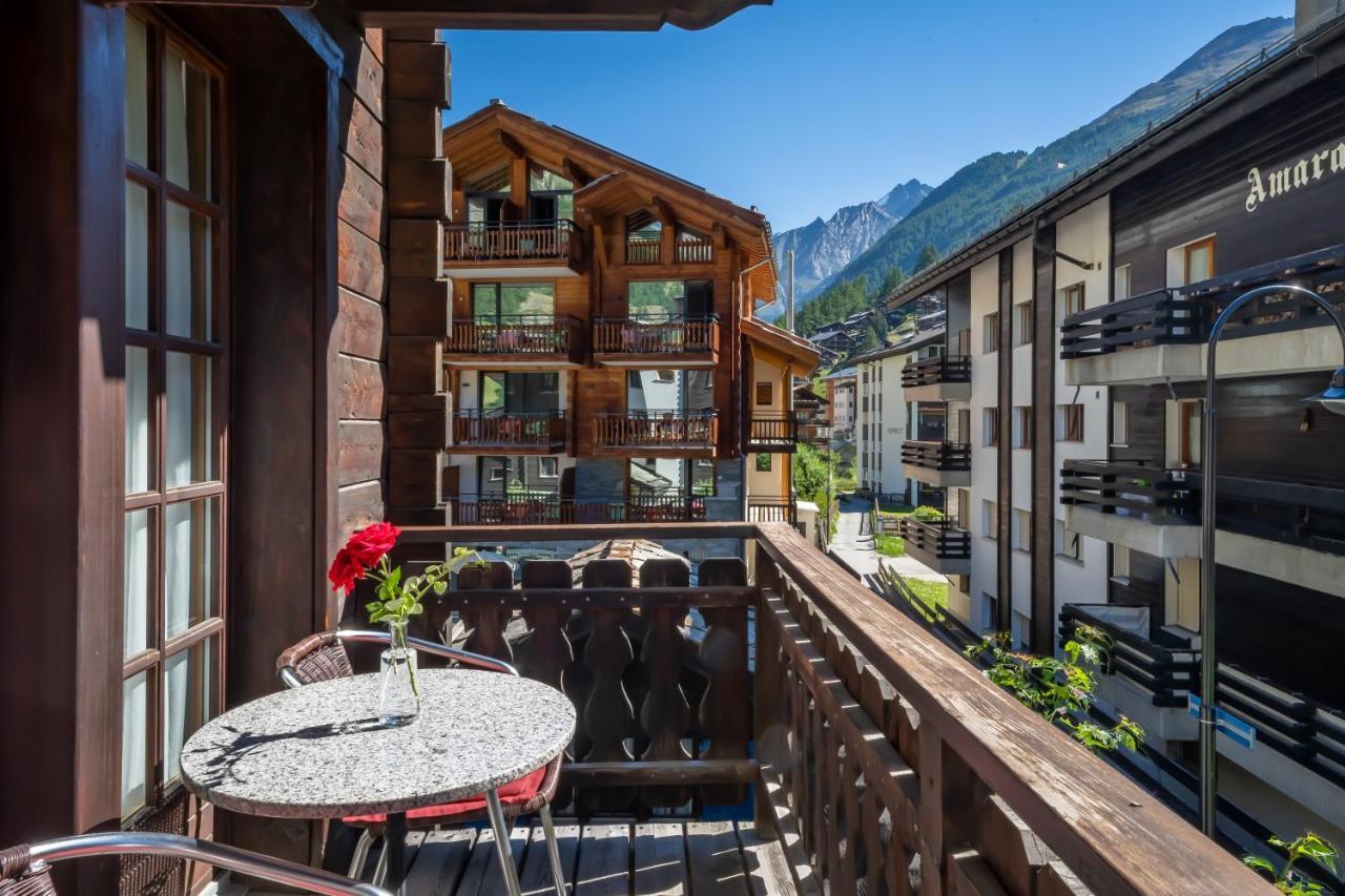 Ferienwohnung Haus Zer Weidu Zermatt Exterior foto